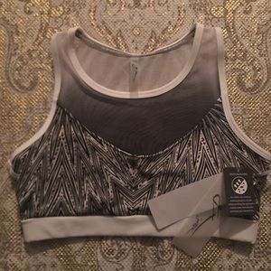 ✨NWT✨ GX BY GOTTEX Key Shaped Mesh Sports Bra